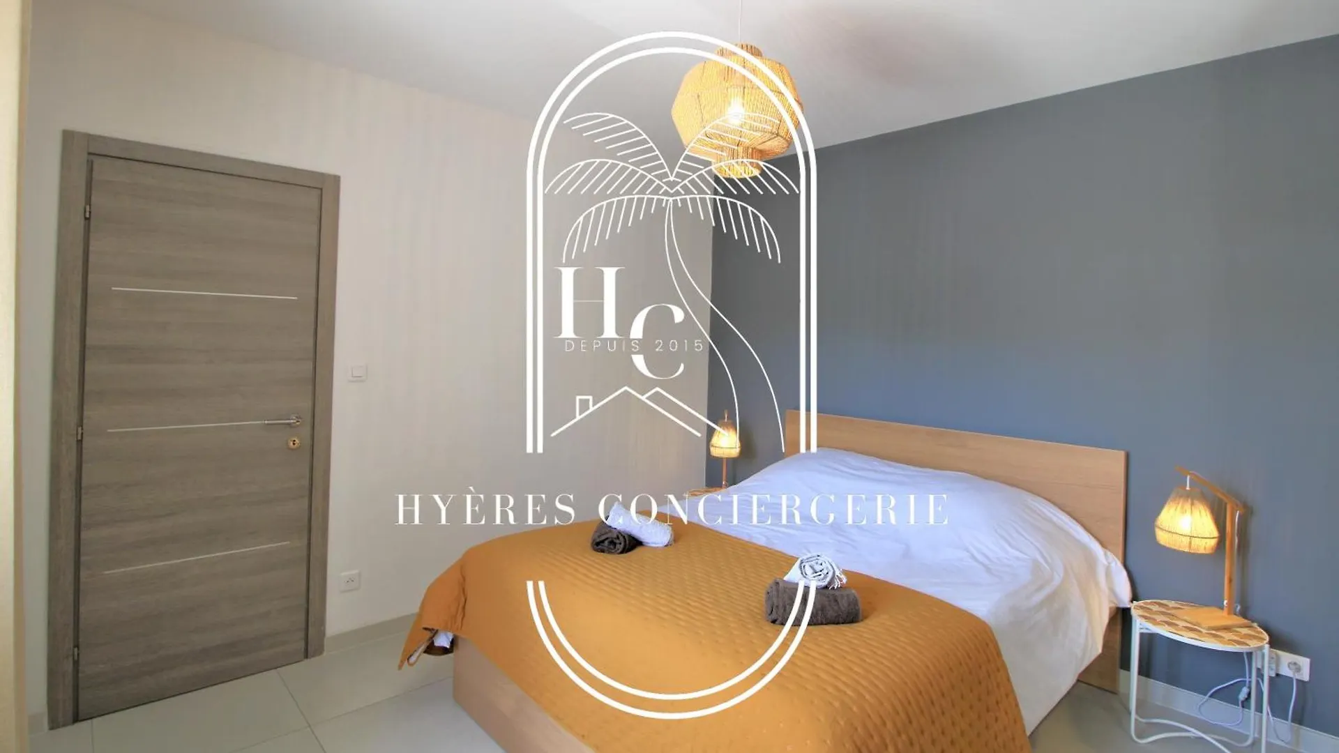 Les Salins Rez De Jardin Plage Clim Wifi Parking By Hc Hyères 0*,