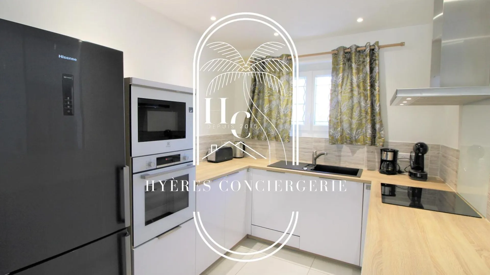 Villa Les Salins Rez De Jardin Plage Clim Wifi Parking By Hc Hyeres France